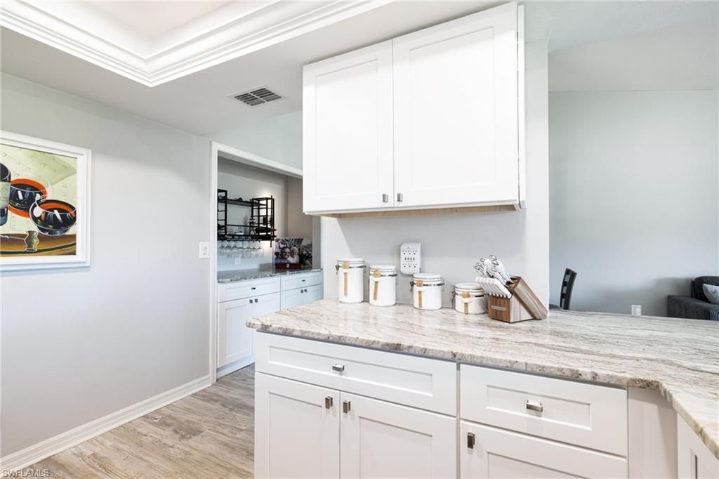 5805 Trailwinds Dr , Unit 326, Fort Myers, FL 33907 Photo