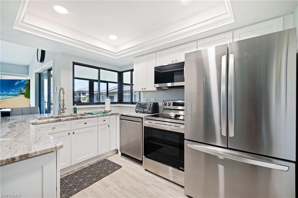 5805 Trailwinds Dr , Unit 326, Fort Myers, FL 33907 Photo