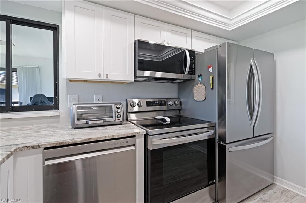 5805 Trailwinds Dr , Unit 326, Fort Myers, FL 33907 Photo