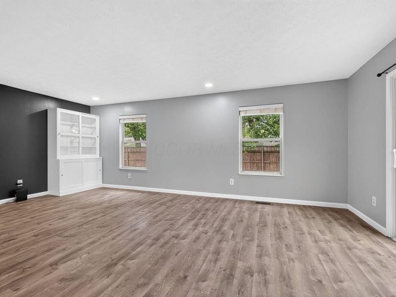 6 Surrey Court, Plain City, OH 43064 Photo 5