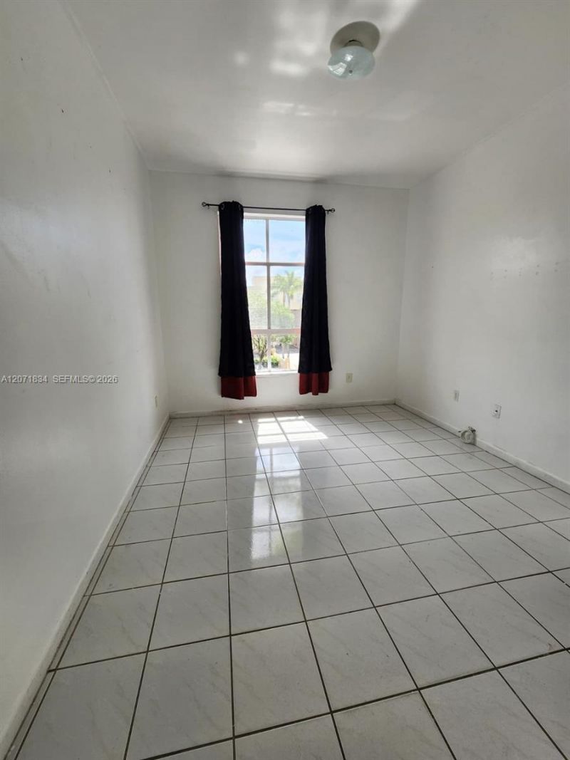 7420 W 20th Ave , Unit 331, Hialeah, FL 33016 Photo