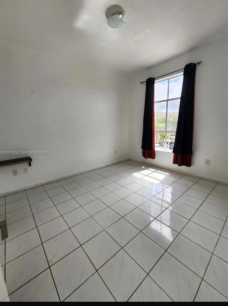 7420 W 20th Ave , Unit 331, Hialeah, FL 33016 Photo