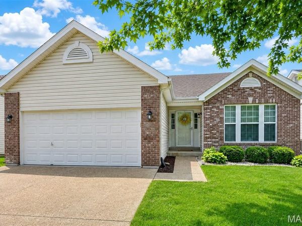 342 Newport Drive, St Peters, MO 63376