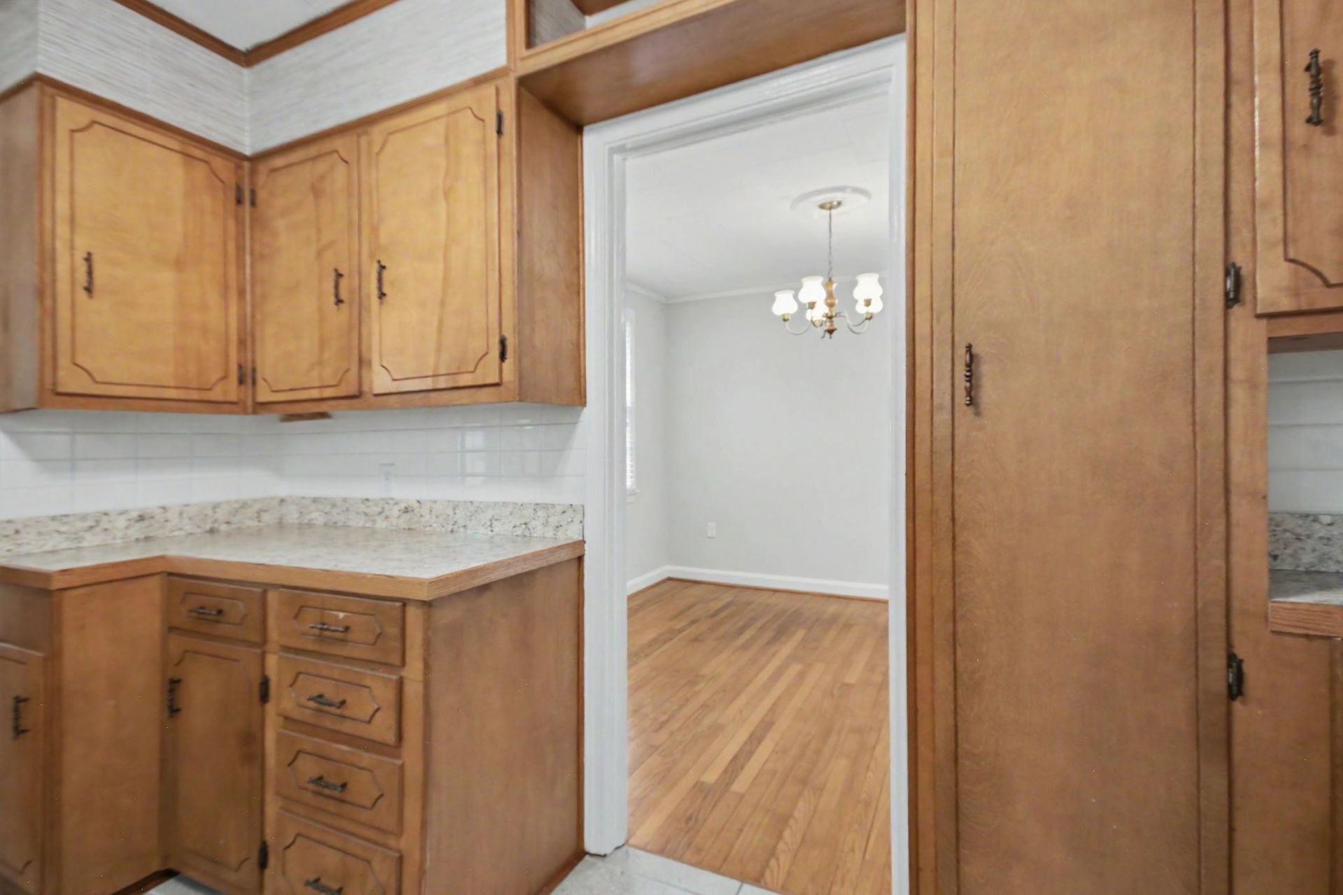 2510 South Bay St. Photo 10