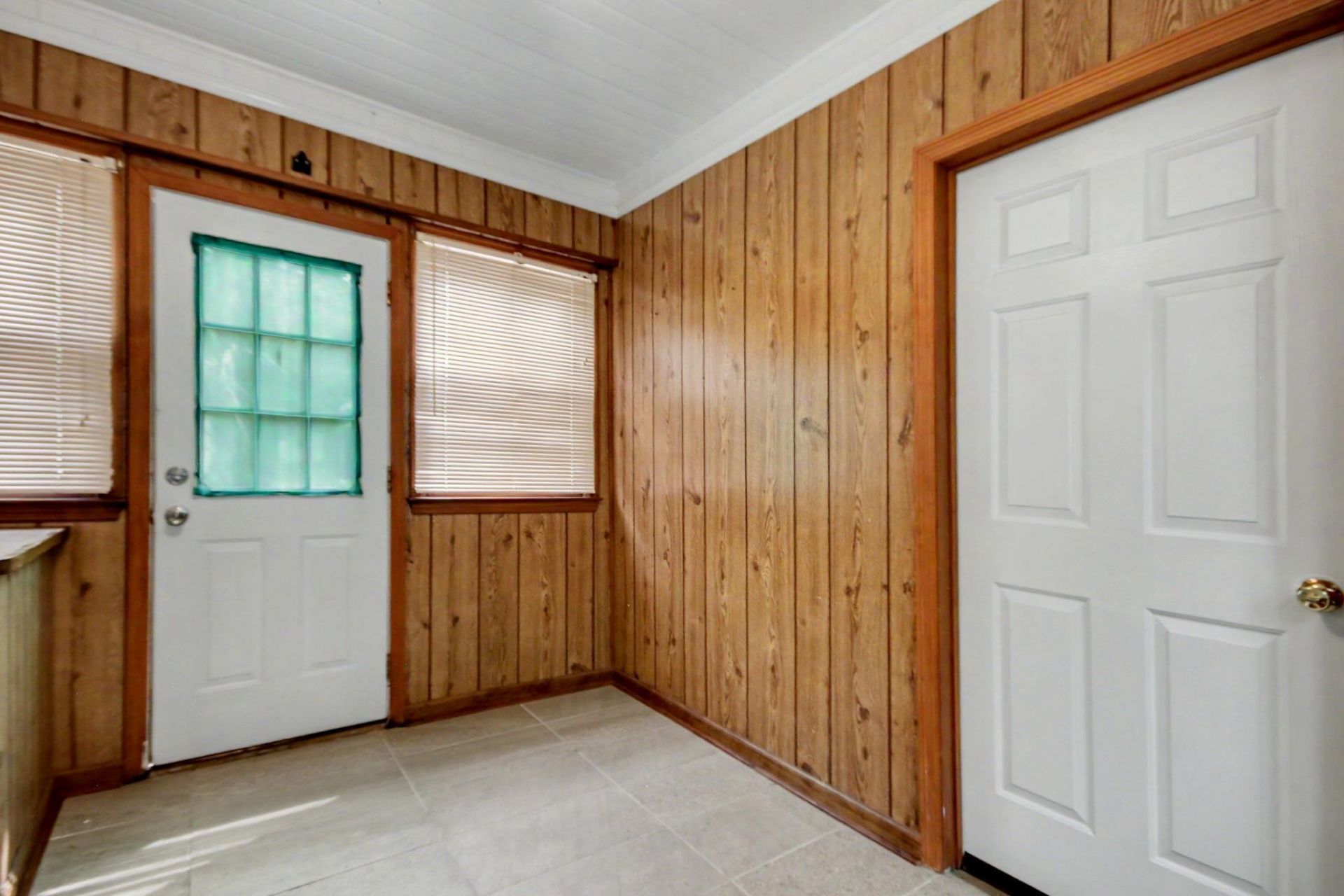 2510 South Bay St. Photo 12