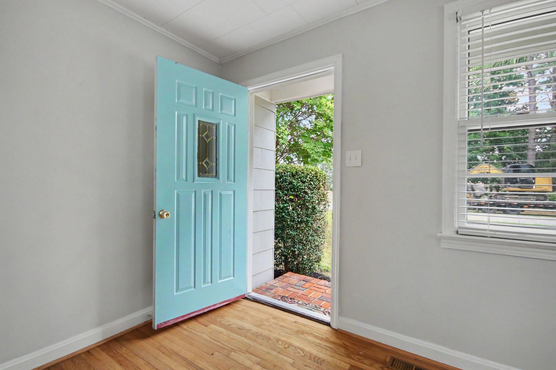 2510 South Bay St. Photo 4