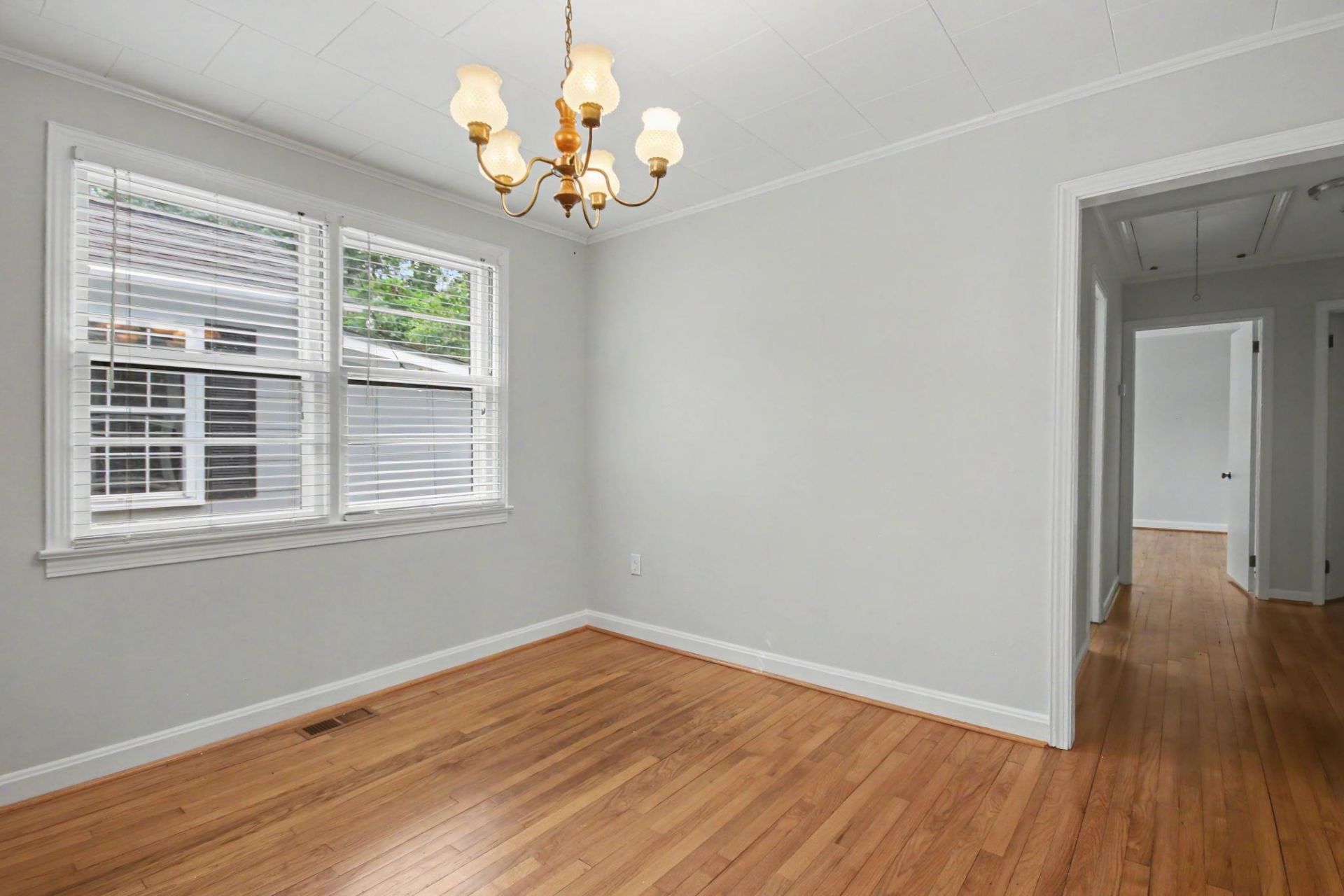 2510 South Bay St. Photo 8