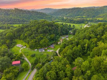 1540 KY-1524 , Manchester, KY 40962