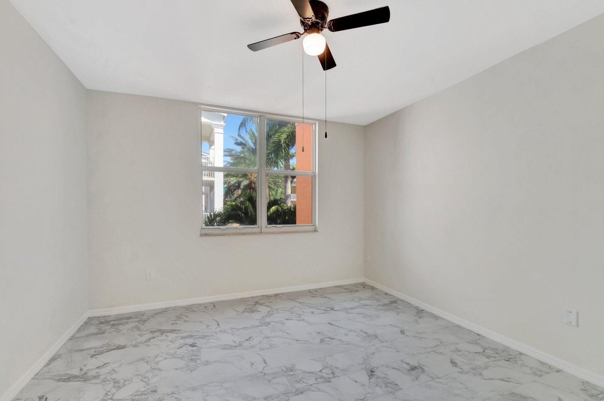 802 W Windward Way, Unit 316, Lantana, FL 33462 Photo