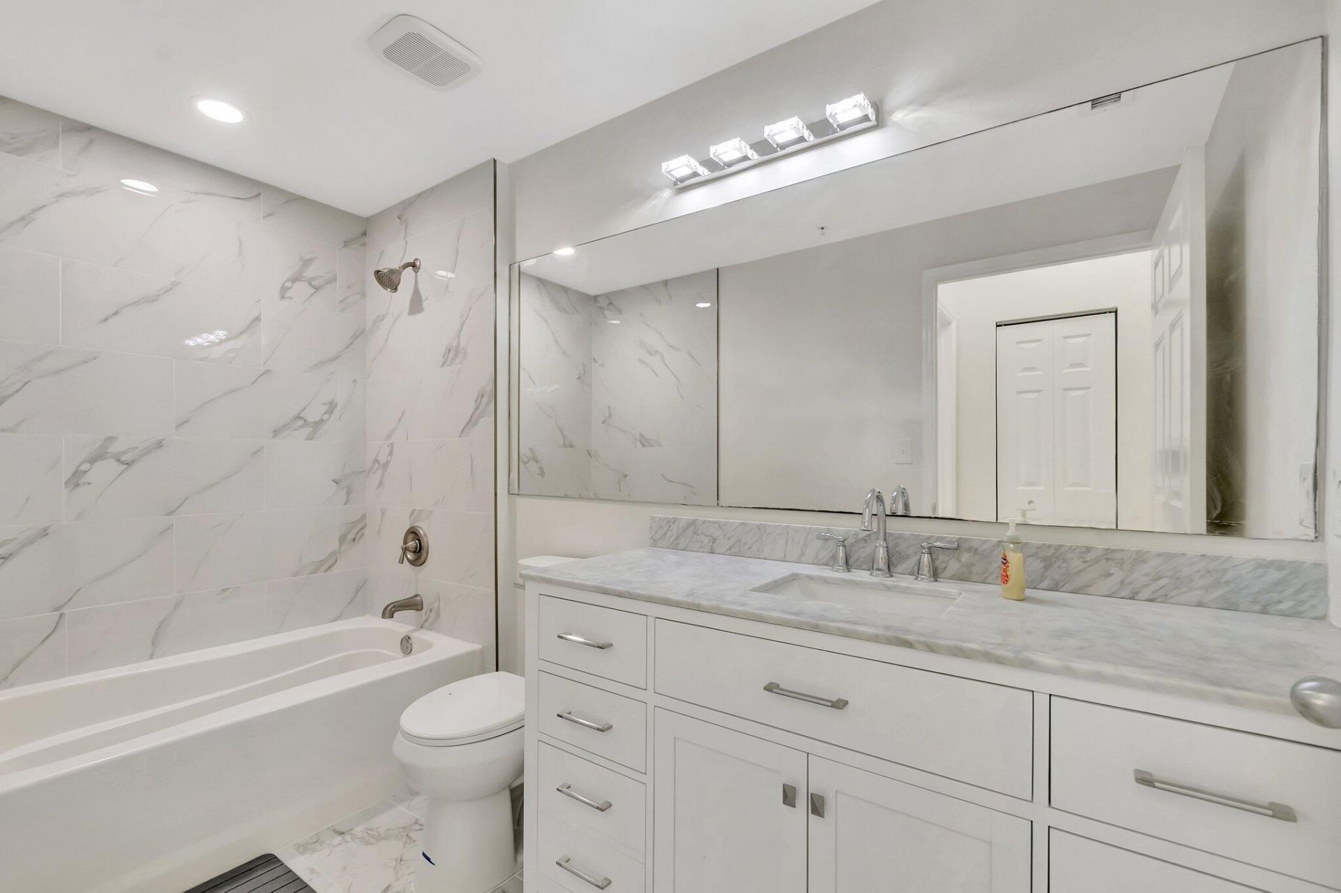 802 W Windward Way, Unit 316, Lantana, FL 33462 Photo