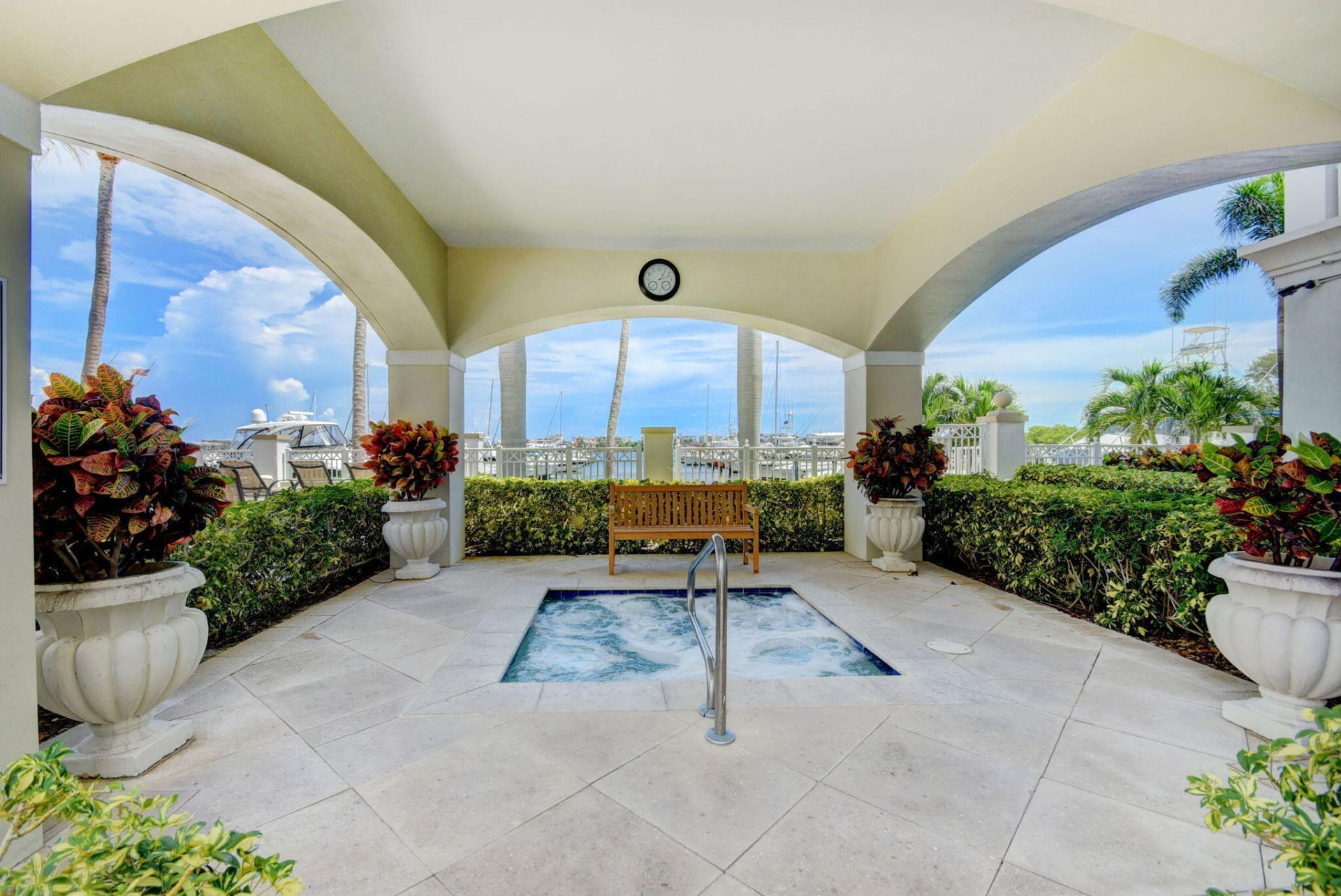 802 W Windward Way, Unit 316, Lantana, FL 33462 Photo