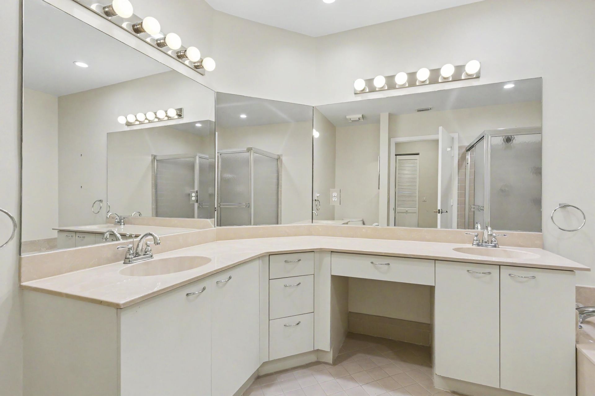 5136 Floria Drive, Unit H, Boynton Beach, FL 33437 Photo