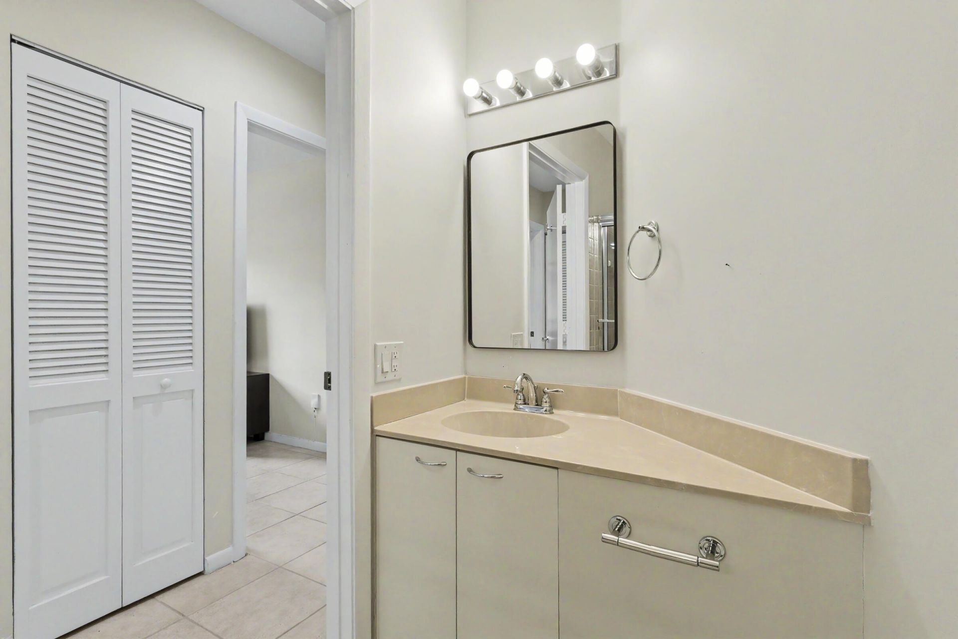 5136 Floria Drive, Unit H, Boynton Beach, FL 33437 Photo