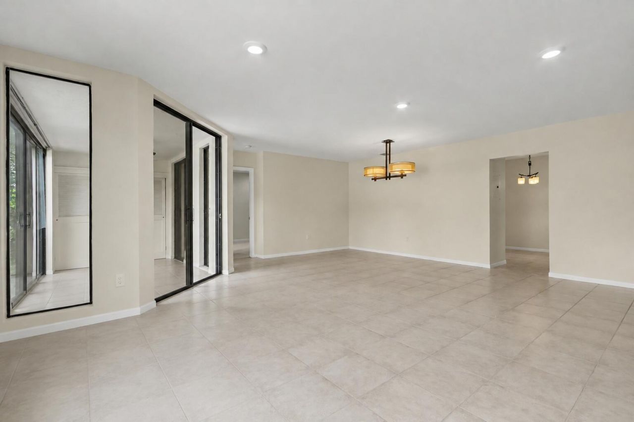5136 Floria Drive, Unit H, Boynton Beach, FL 33437 Photo