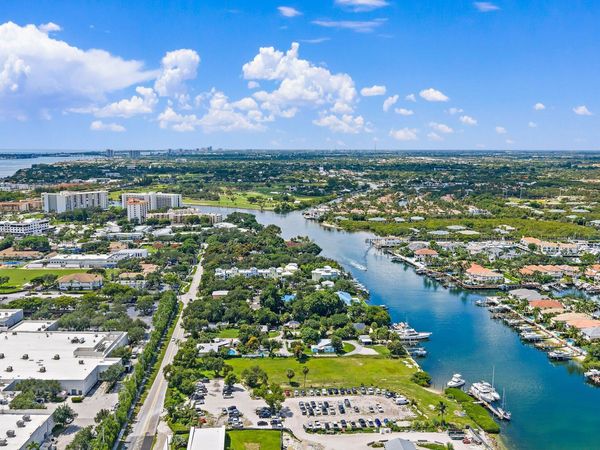 2030 MELODY Lane, Palm Beach Gardens, FL 33410