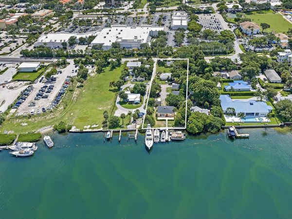 2030 MELODY Lane, Palm Beach Gardens, FL 33410