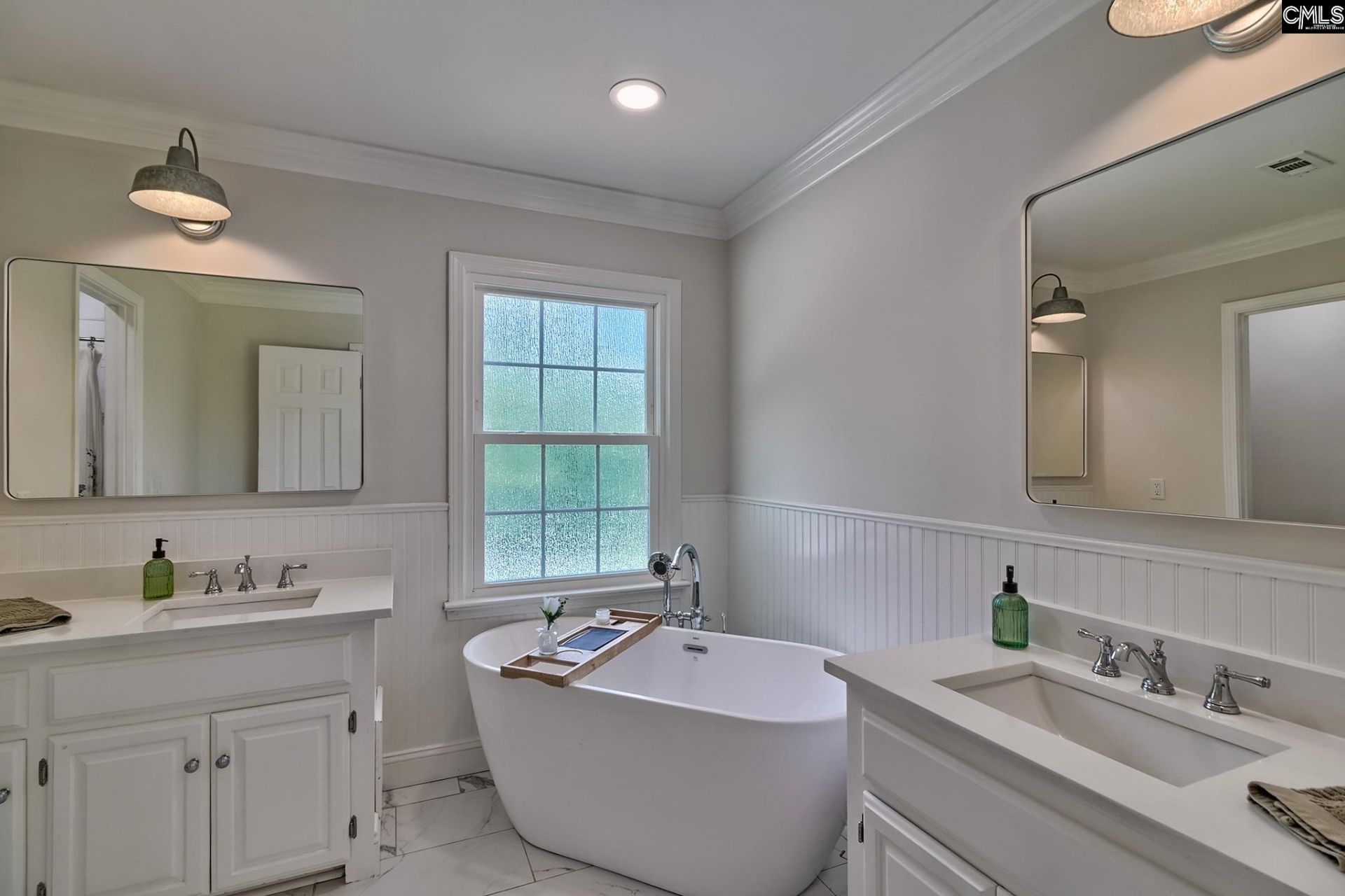 211 Farmington Court  Photo 24