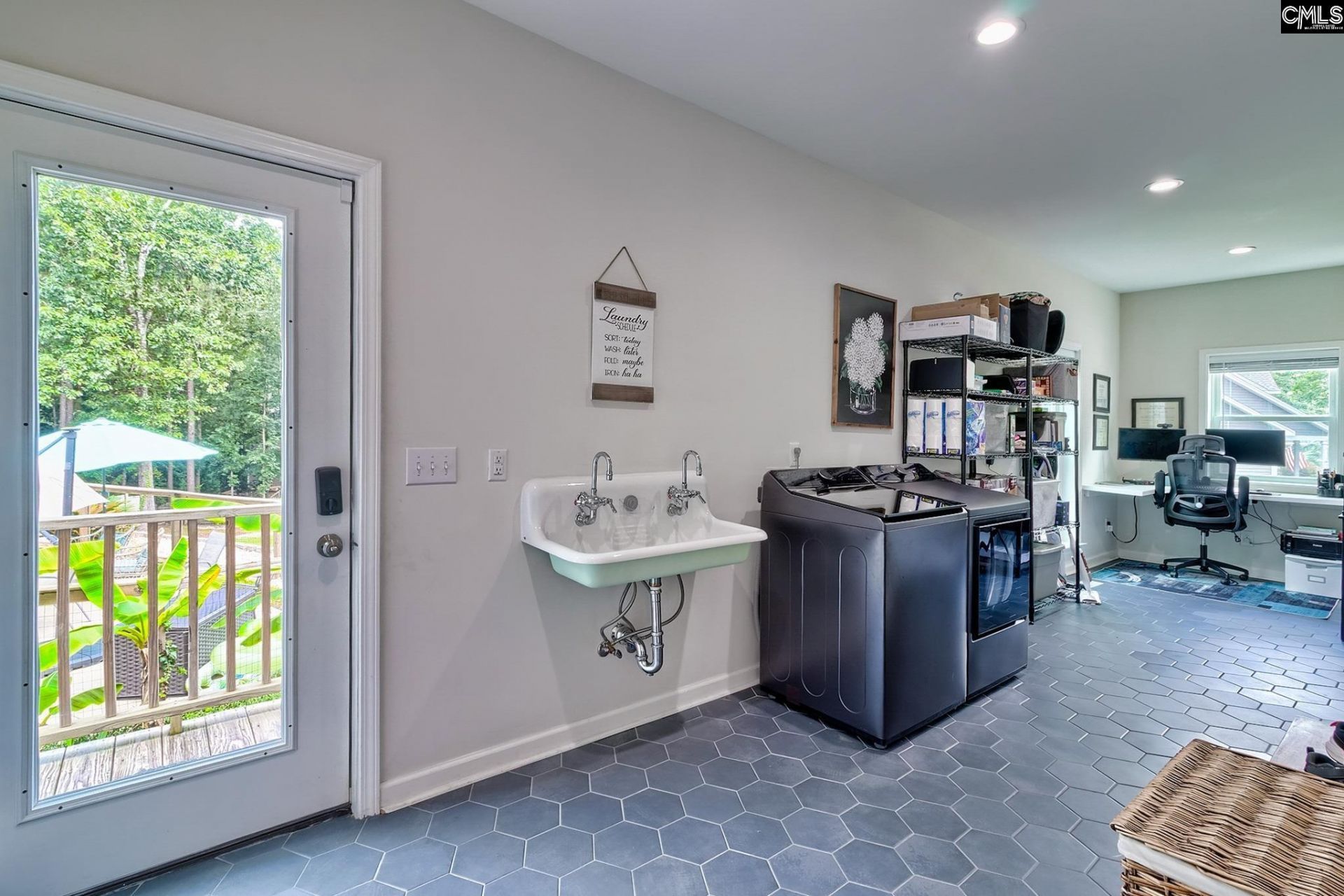 211 Farmington Court  Photo 36