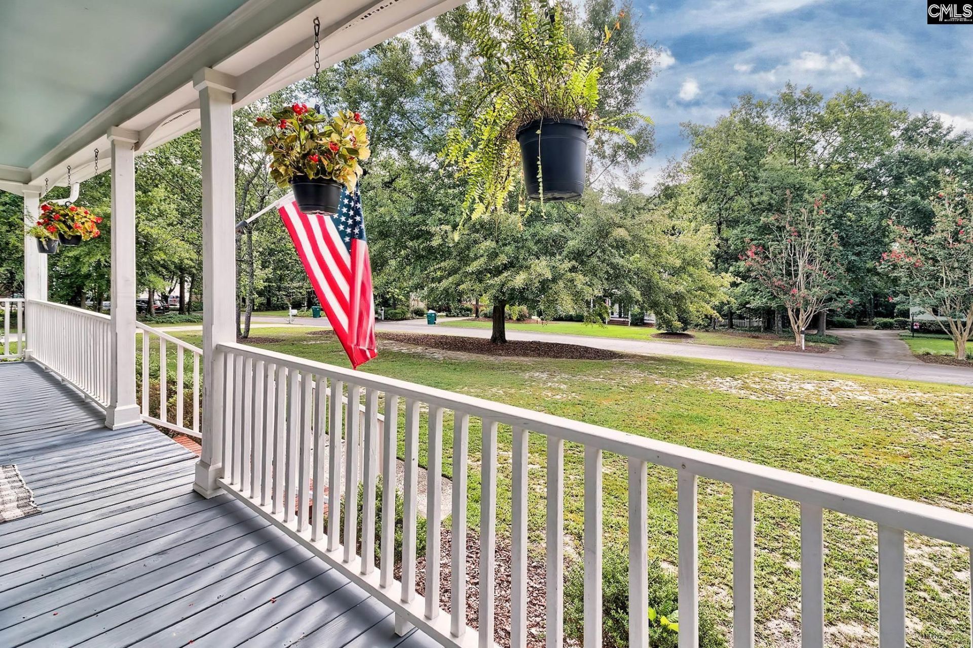 211 Farmington Court  Photo 4