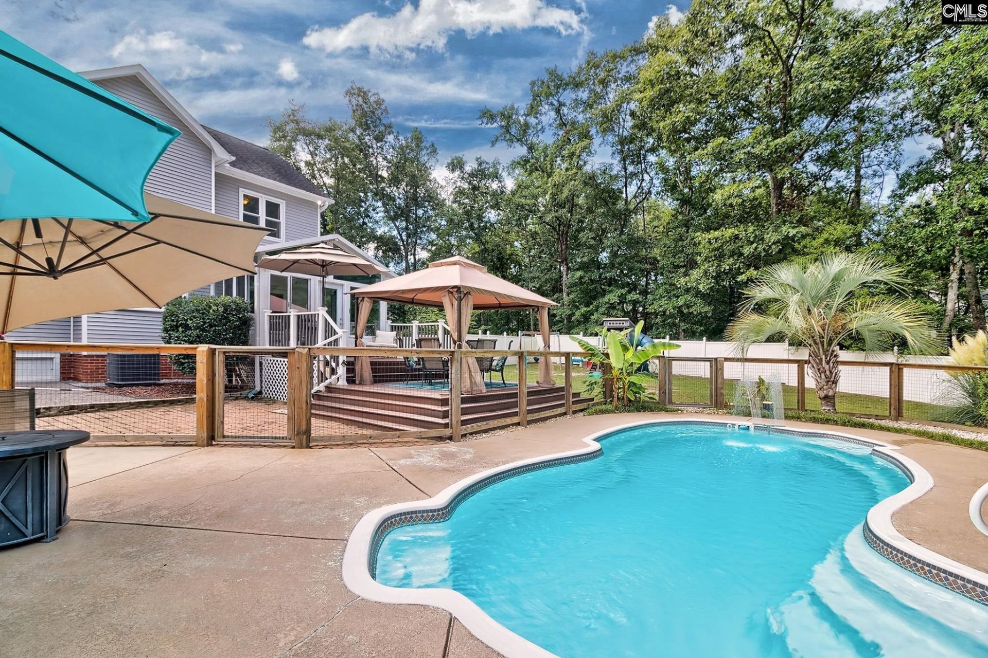 211 Farmington Court  Photo 6