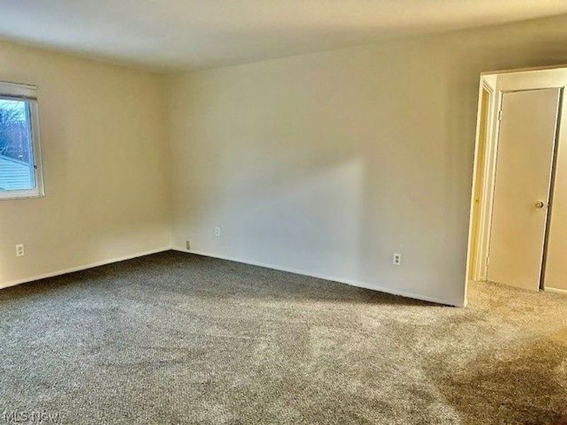 318 Sagamore Avenue, Akron, OH 44305 Photo 4