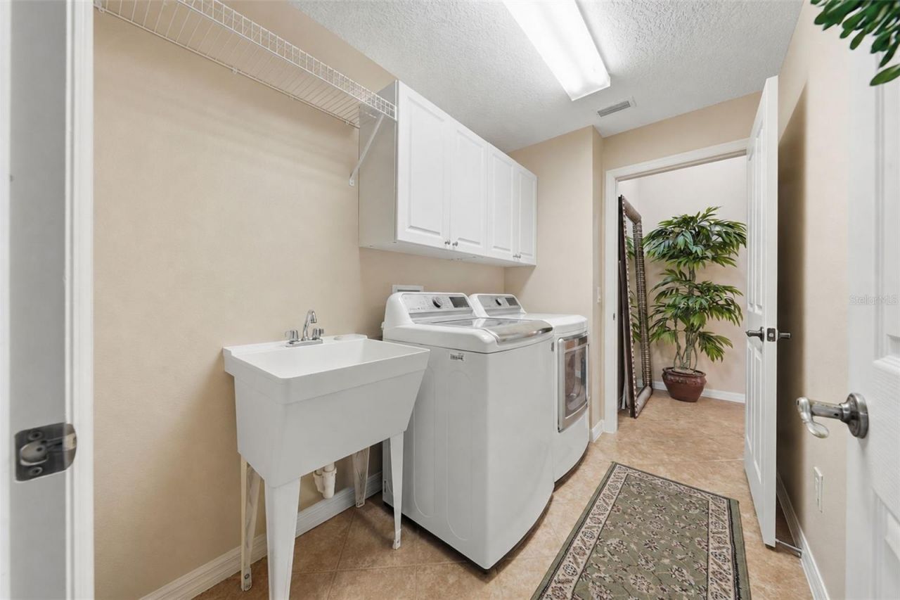 2001 Dipper Loop, The Villages, FL 32162 Photo