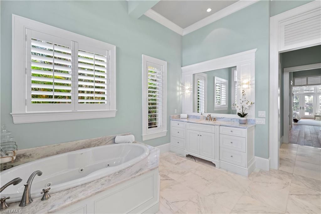 532 Pine Grove Ln , Naples, FL 34103 Photo