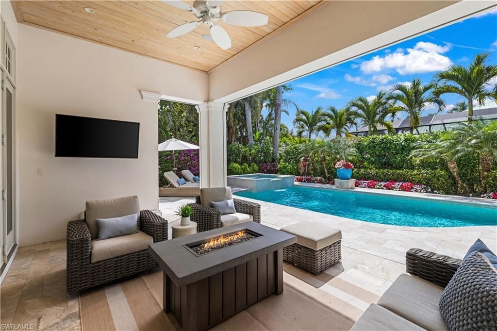 532 Pine Grove Ln , Naples, FL 34103 Photo