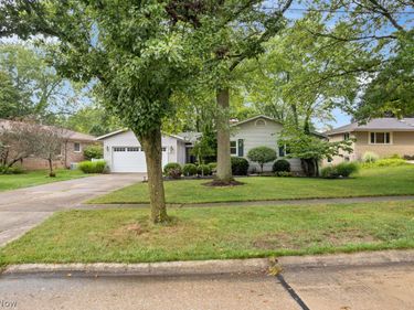 25 Squires Court, Medina, OH 44256
