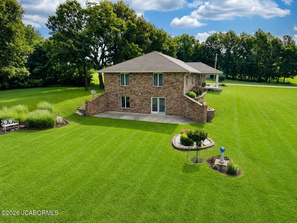 5499 HIGHWAY 24 , Huntsville, MO 65259