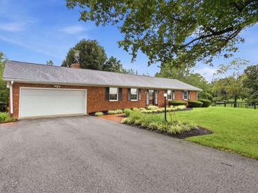 4660 Athens Walnut Hill Pike, Lexington, KY 40515