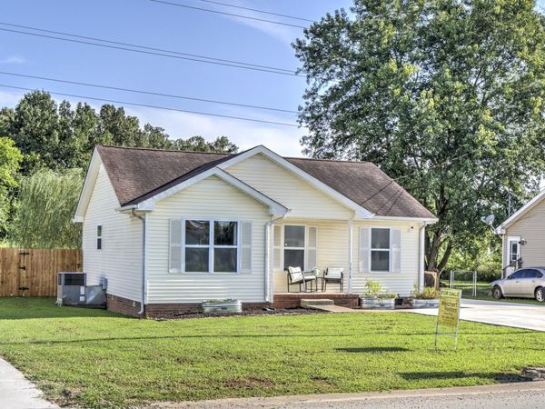 1618 Hannibal Dr , Oak Grove, KY 42262
