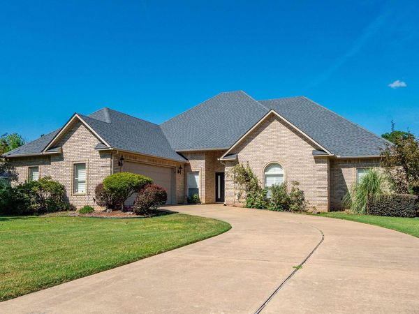 301 TRABECCA Circle, Hot Springs, AR