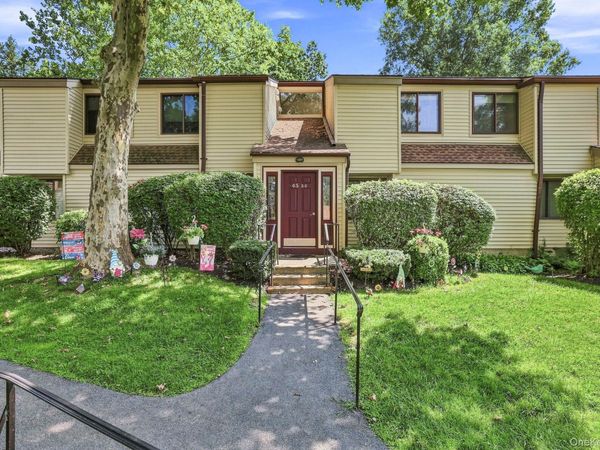 45 Jefferson Oval , Unit H, Yorktown Heights, NY 10598