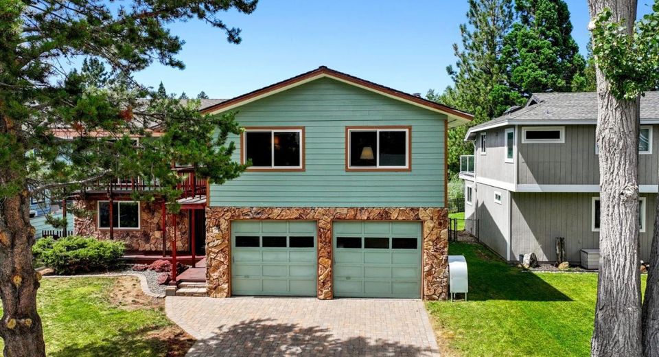 2243 Inverness Drive, South Lake Tahoe, CA 96150 Photo