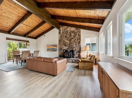 2243 Inverness Drive, South Lake Tahoe, CA 96150 Photo