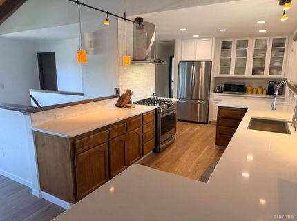 2243 Inverness Drive, South Lake Tahoe, CA 96150 Photo