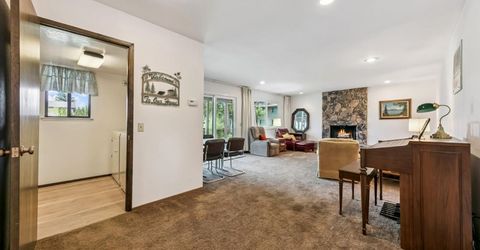 2243 Inverness Drive, South Lake Tahoe, CA 96150 Photo