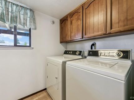 2243 Inverness Drive, South Lake Tahoe, CA 96150 Photo