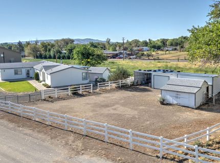 1185 Snowflower Road, Fernley, NV 89408 Photo