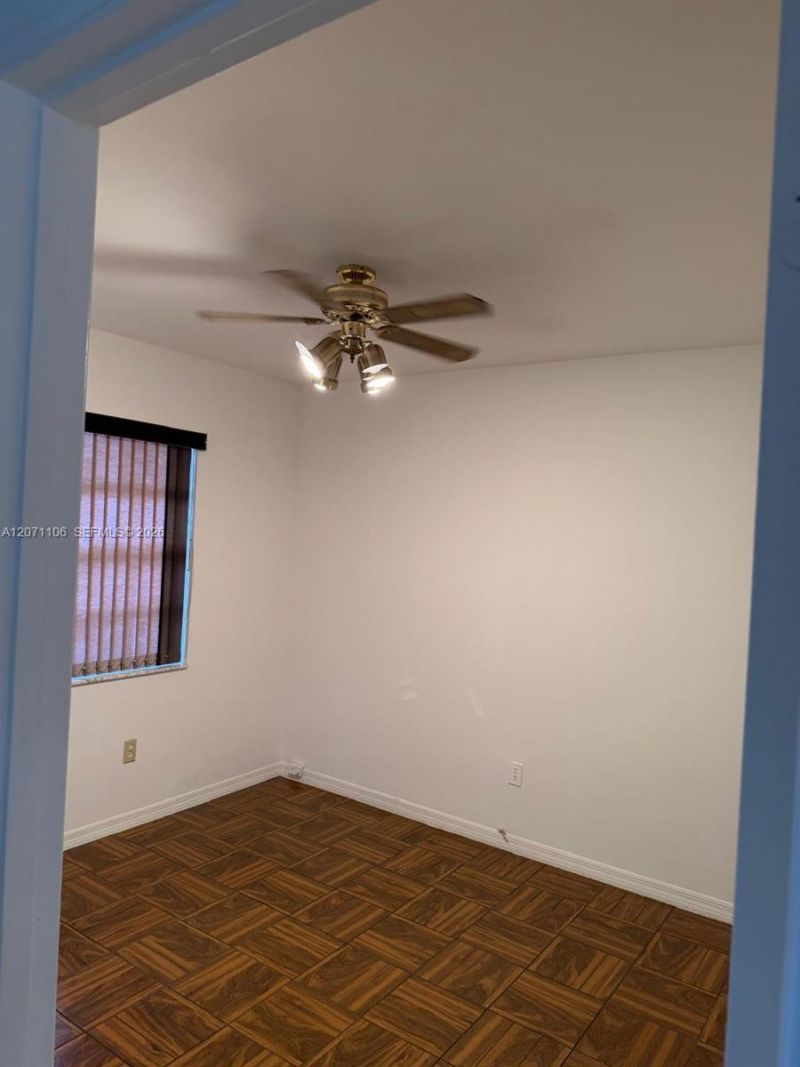 430 NE 210th Cir Ter, Unit 201-3, Miami, FL 33179 Photo