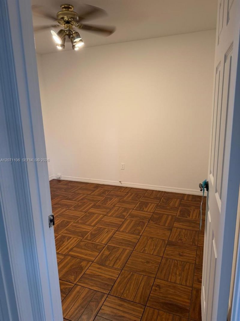 430 NE 210th Cir Ter, Unit 201-3, Miami, FL 33179 Photo