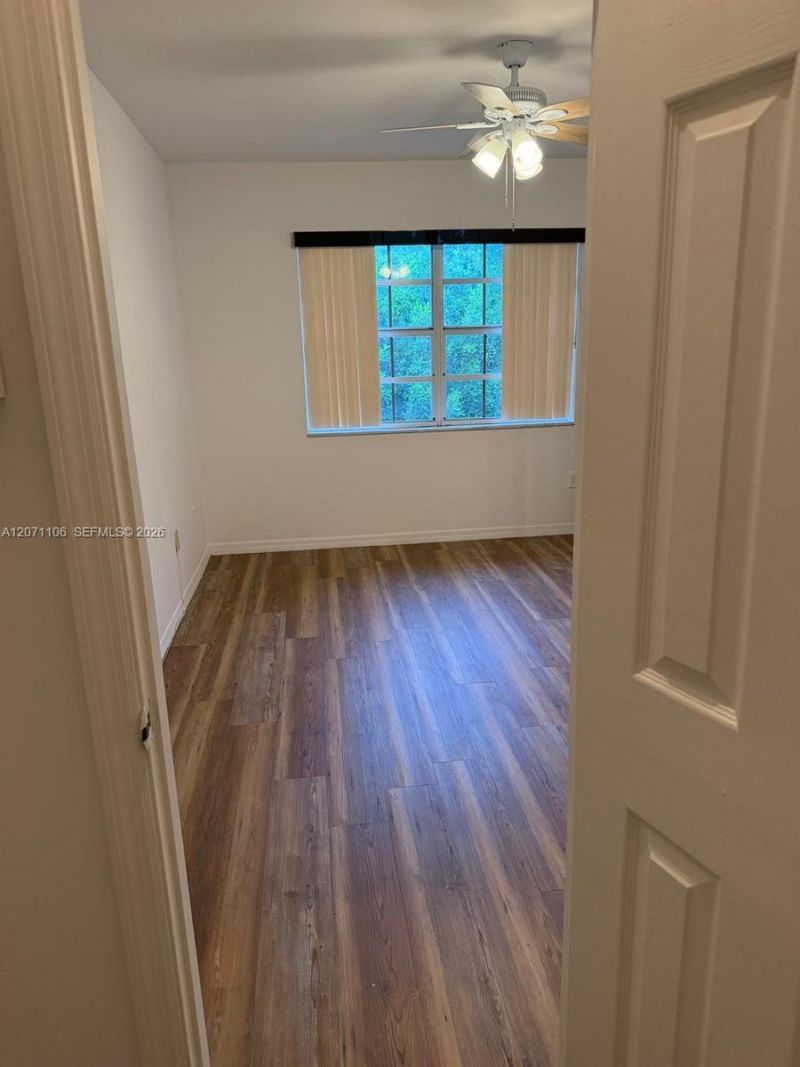 430 NE 210th Cir Ter, Unit 201-3, Miami, FL 33179 Photo