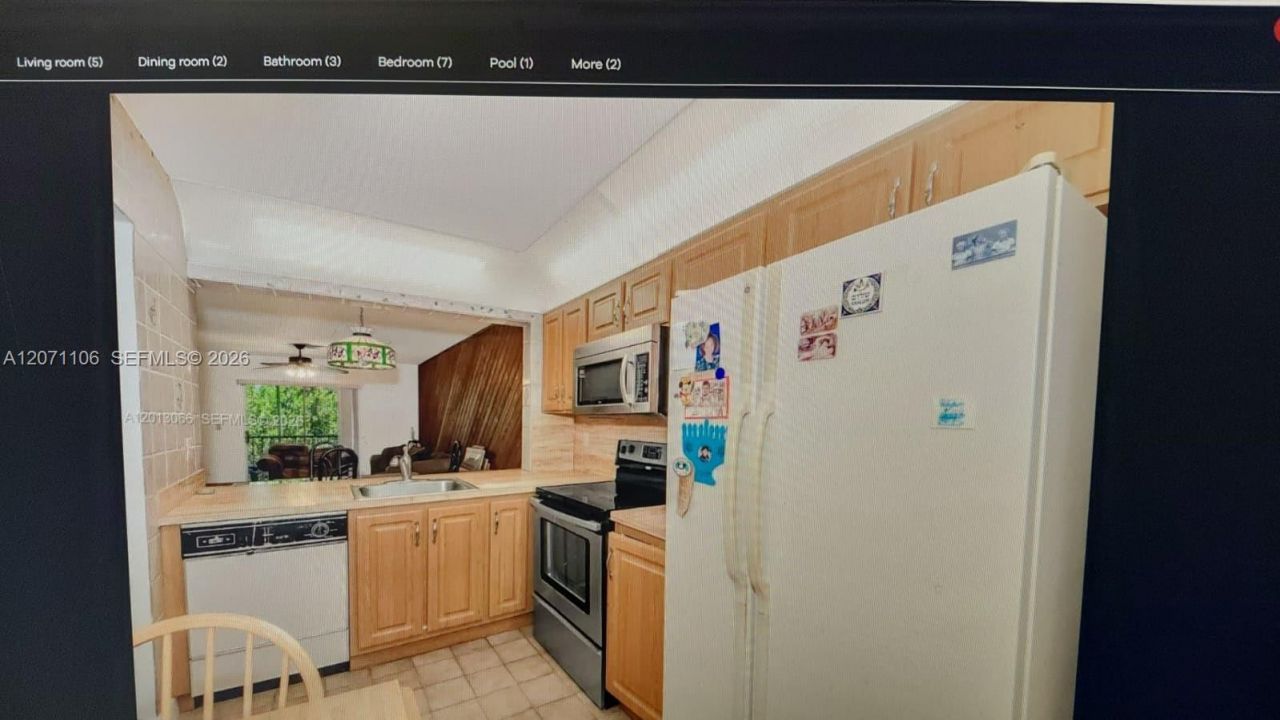 430 NE 210th Cir Ter , Unit 201-3, Miami, FL 33179 Photo