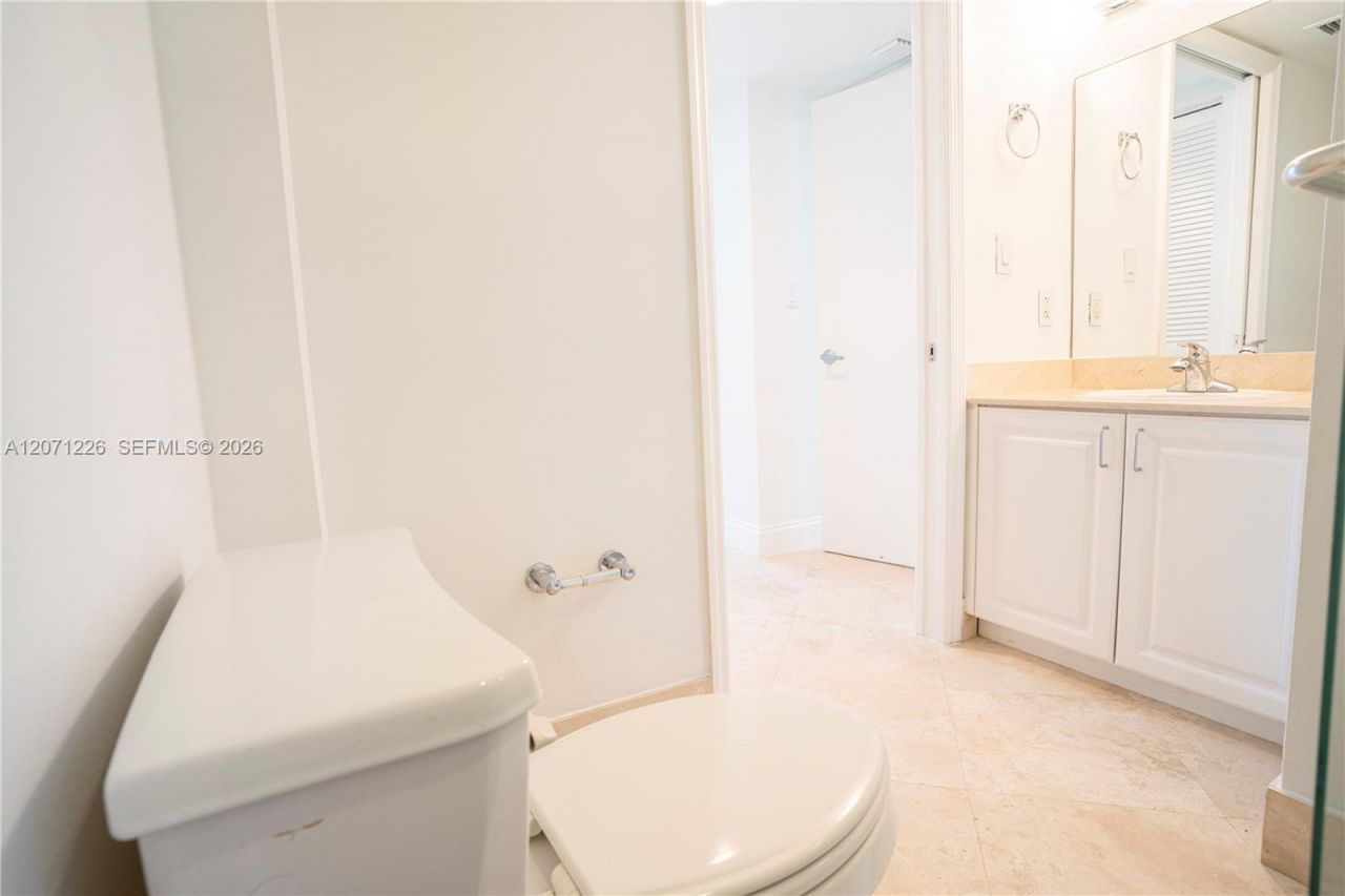90 Alton Rd , Unit 2204, Miami Beach, FL 33139 Photo