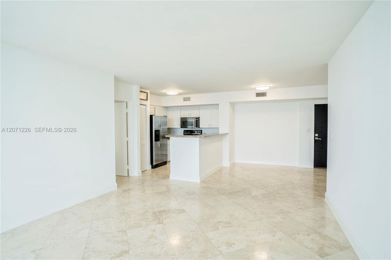90 Alton Rd , Unit 2204, Miami Beach, FL 33139 Photo