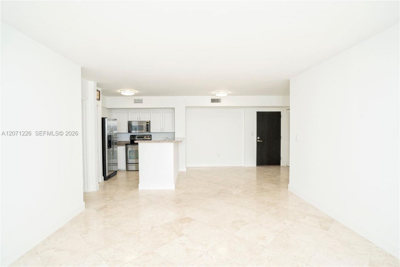 90 Alton Rd , Unit 2204, Miami Beach, FL 33139 Photo