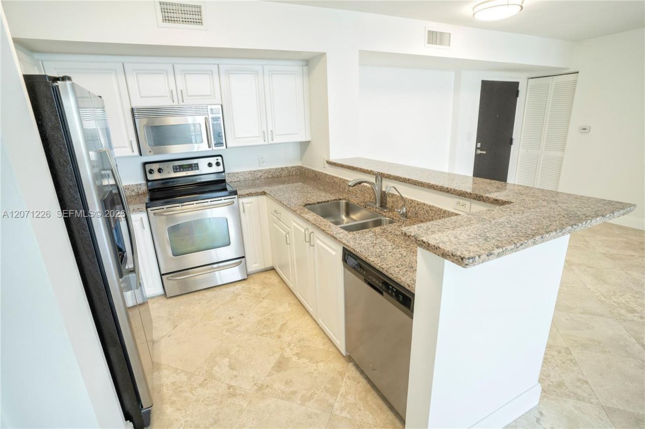 90 Alton Rd , Unit 2204, Miami Beach, FL 33139 Photo