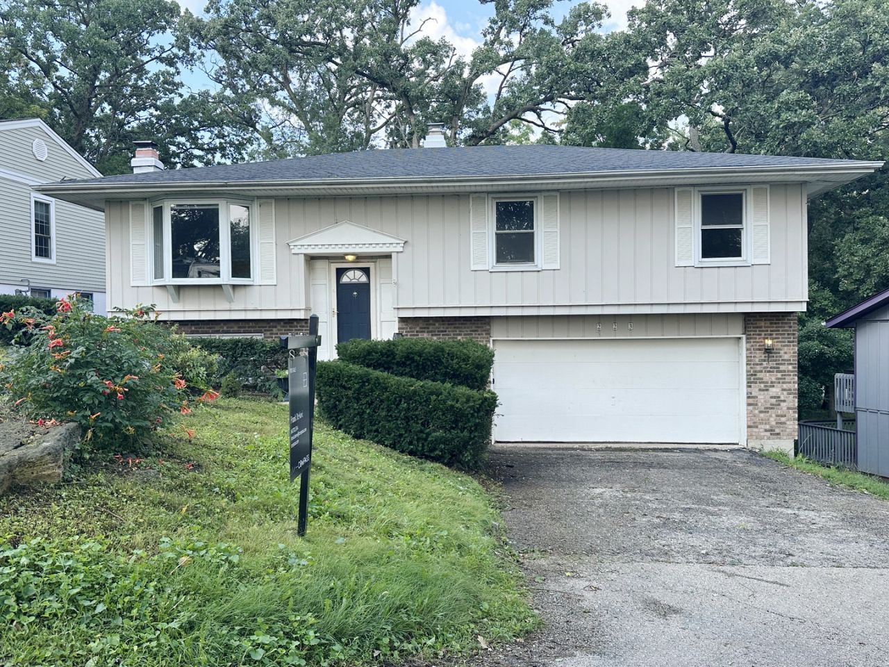 223 Indian Trail, Lake in the Hills, IL 60156 Main Photo