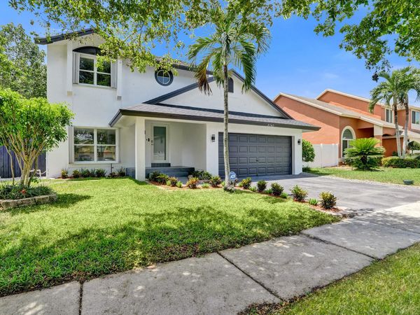 9740 SW 14TH Street, Pembroke Pines, FL 33025